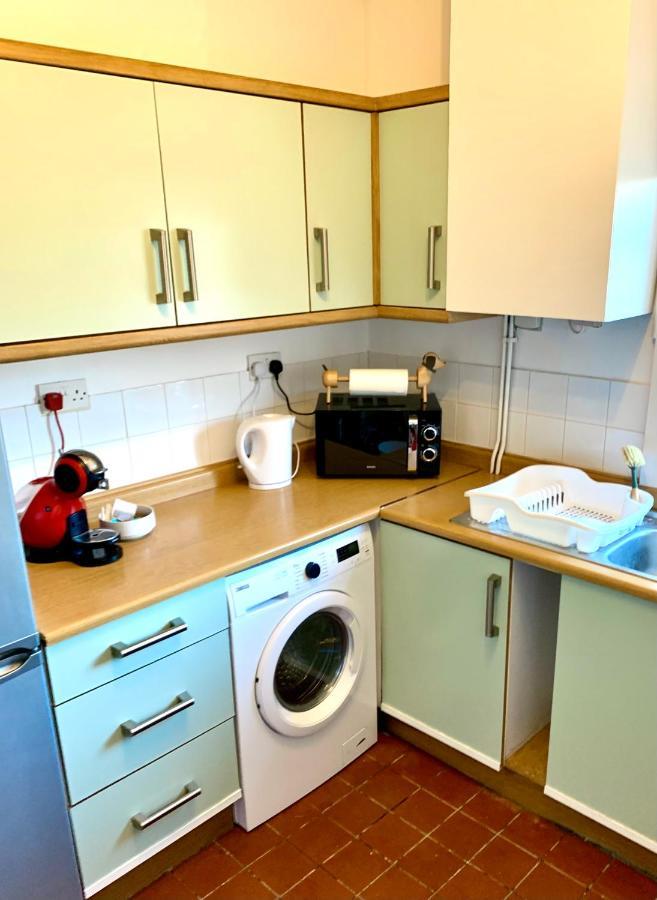 Contemporary 2 Bedroom Victorian Town House - Sleeps Up To 6 Kimberley  Ngoại thất bức ảnh